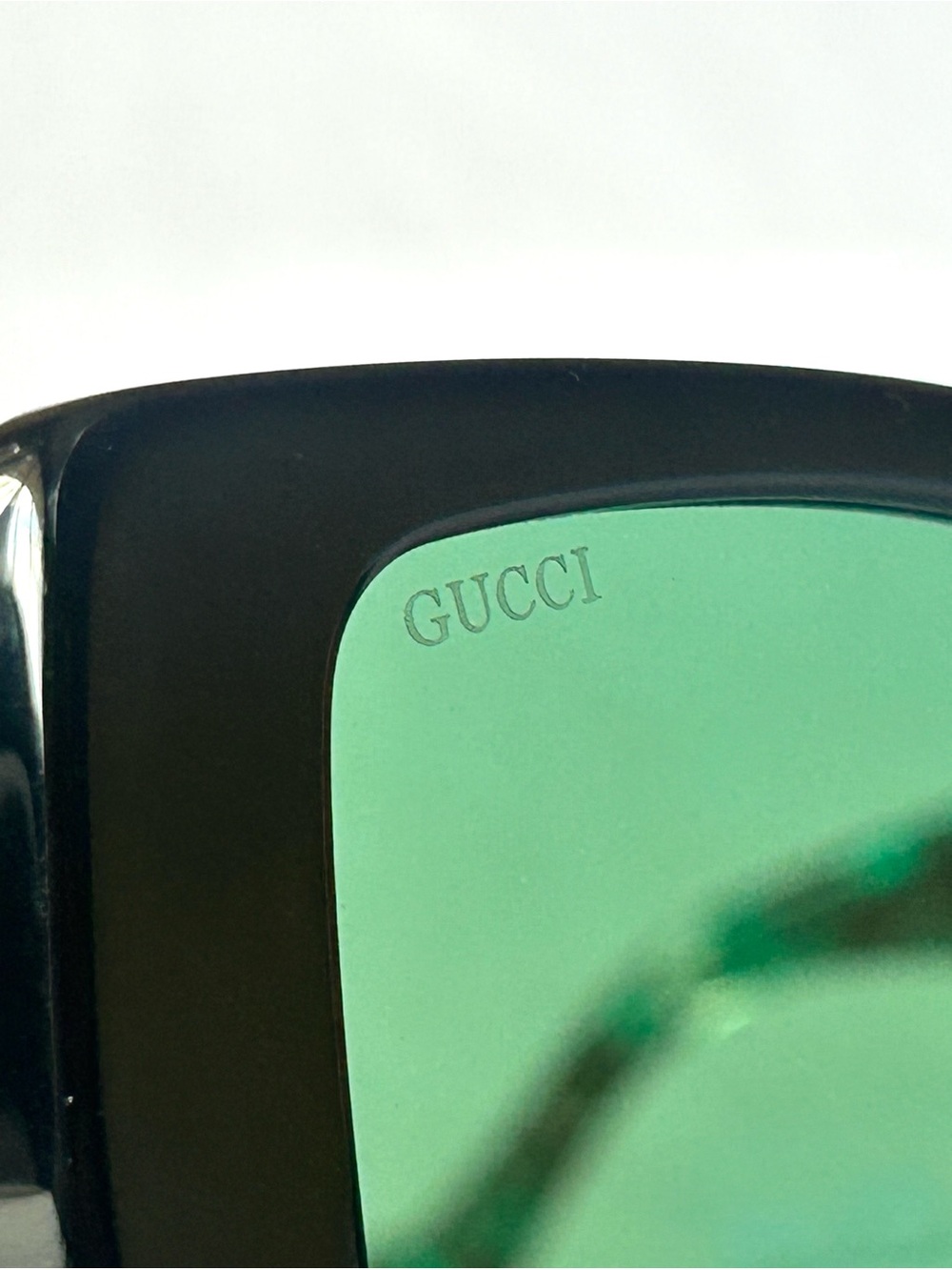 Gucci GG0956S 001 Oversized Black & Green Frame Sunglasses w Green Lenses - Picture 12 of 13